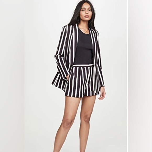 Alice +Olivia Moondust Black and White Striped shorts size 10 - Picture 12 of 12